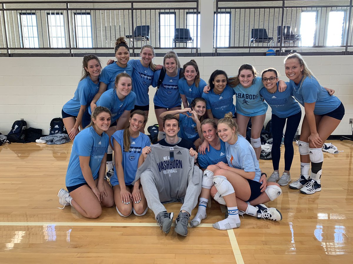 IchabodVB's tweet photo. We added another member to our team! This is Michael and he will be our student manager this spring. He plays basketball at Washburn and is originally from Hanover, KS. https://t.co/PQXjgR9nGJ