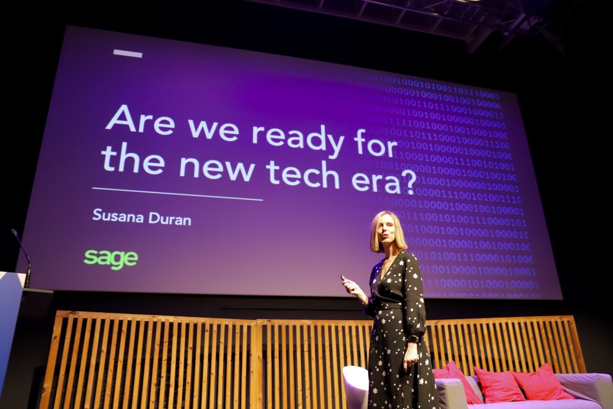 Women_in_Mobile's tweet photo. What happens when we feed our #AI with unclear or biased data? @sduranpe answered this question during #WiM20. Did you miss it? No worries, find out everything about what she explained here:
https://t.co/zeg3JXX8e4 https://t.co/jZi2res2Yx