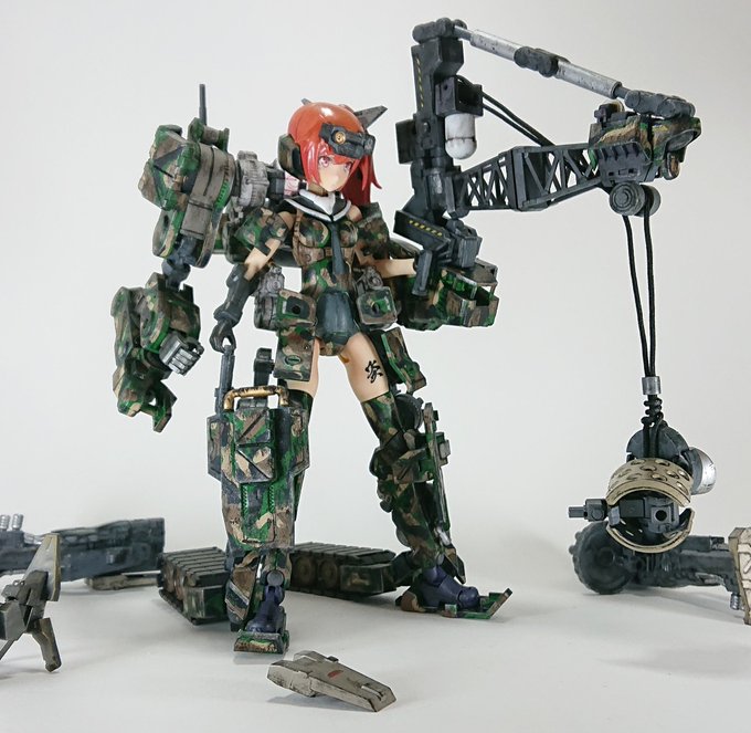 回収作業用のクレーンはベルクトさん(@fujimu5015)にご助言いただきました。
回収戦車のクレーン風?にしたつもりです。 