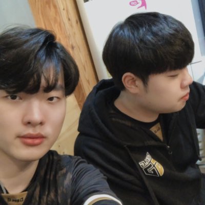 #새프로필사진
오늘 1000일 축하해주신 팬분들 정말 감사합니다. 2라운드 잘 준비해서 올게요!!파팅