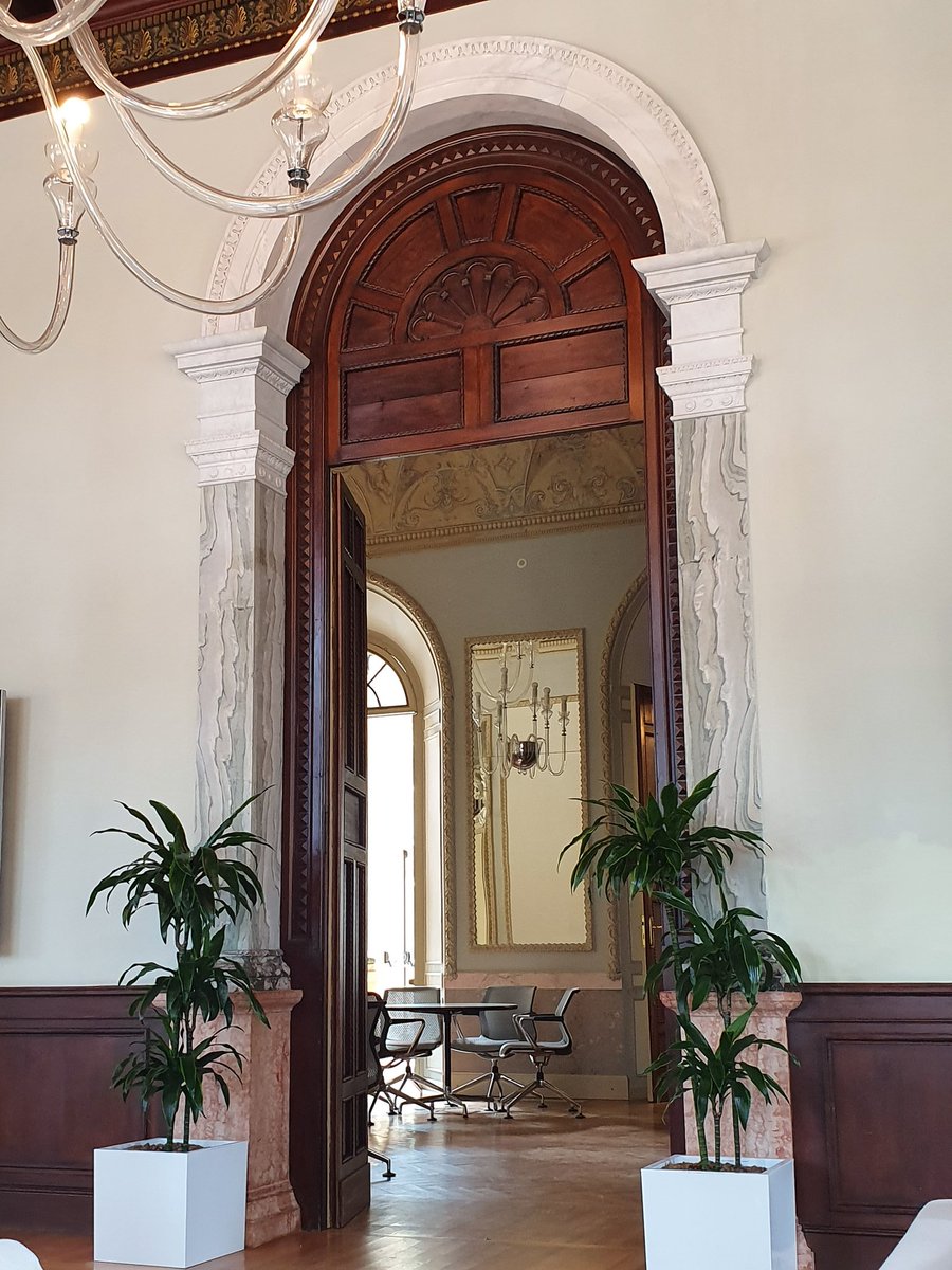 padeve's tweet image. Don't stop learning! Porte aperte al sapere, sempre e comunque! Terza giornata d'aula in streaming per il modulo in Digital e Social Marketing nel master in #TradeManagement @LuissBusiness! #bigdata #analytics #decisionmaking #luiss #lbs  #dontstoplearning