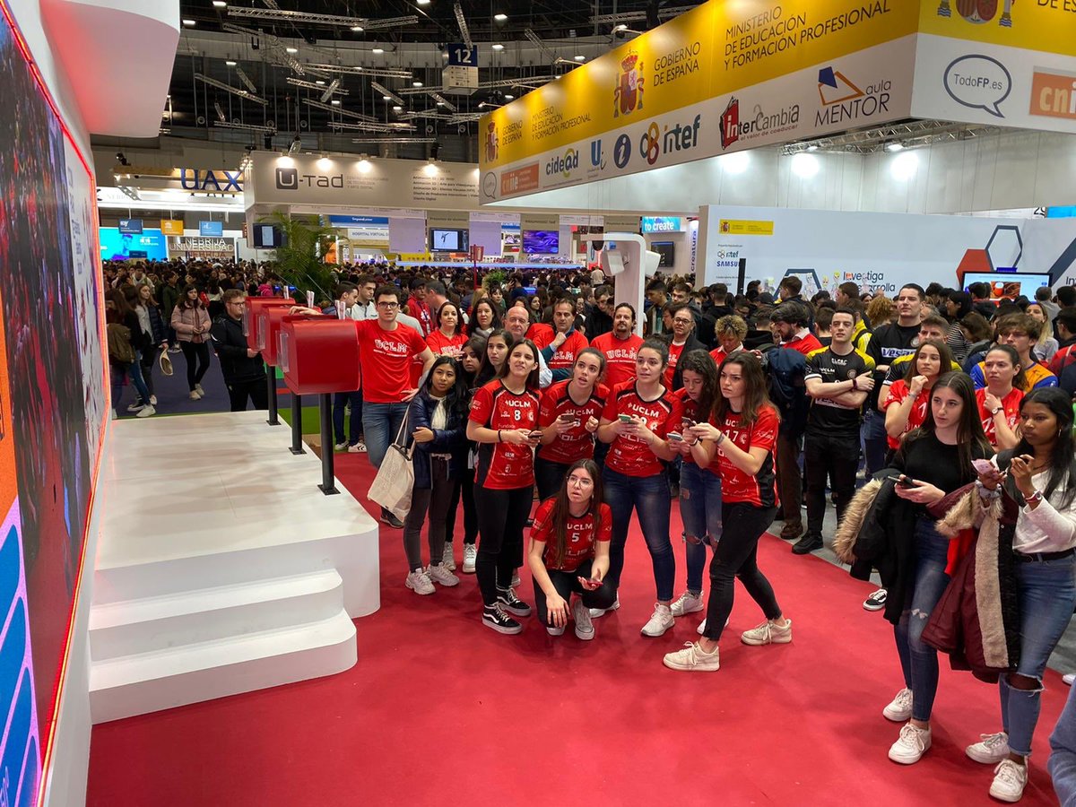 BMPozueloCva's tweet photo. Nuestras Espartanas del @SolissSeguros @FundacionSoliss BM Pozuelo lo han pasado genial en @feriademadrid en el stand de @uclm_es en #AULA2020
Representando a nuestra universidad en @FeriaAula IFEMA orgullosas de ser de la UCLM!
#3JL #10CL #20MM #5LM #8AJ #17MR
#eligeUCLM https://t.co/uHKPtzo6tt