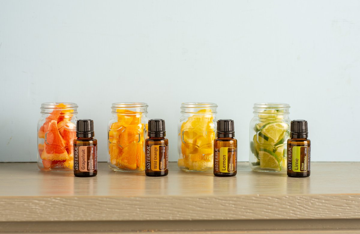 QEssential_Oils's tweet photo. Add a few drops from one of these essential oils to your water to boost the flavor! Which citrus is your favorite to add to water? 🍊🍋🍊 https://t.co/b6nCWlrN18