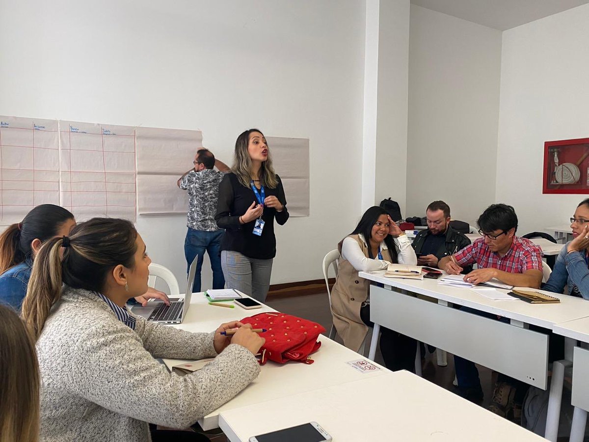 AppsCo's tweet photo. #AEstaHora | Hoy en la mesa de trabajo con el #TeamAppsCo, trabajando en la planeación de la fase de escalabilidad @AppsCo que acompañará a empresarios de etapas avanzadas del país. 🇨🇴🙌🏻 https://t.co/2Uke4smwvP