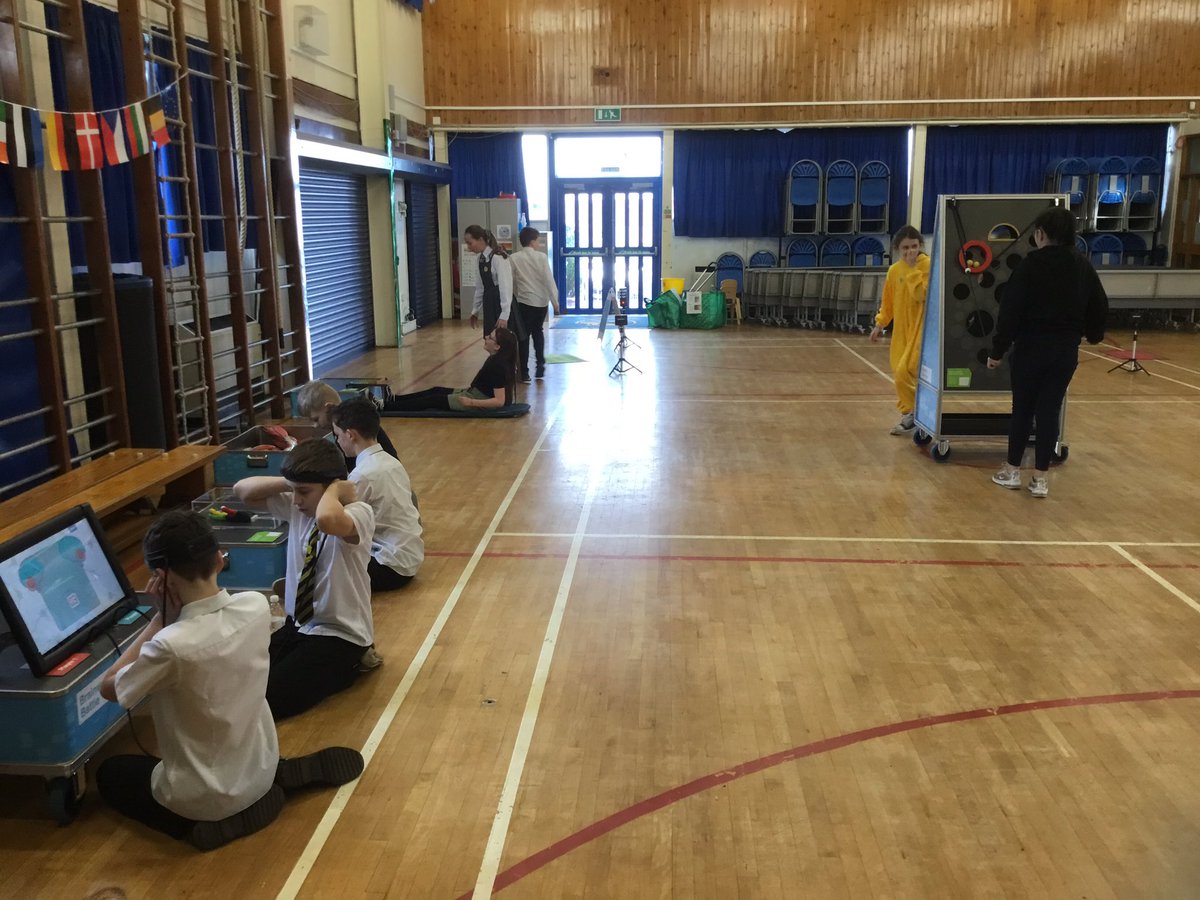 neilston_madras's tweet photo. P7a are exploring the Body Works on Tour Exhibit 🧠 ❤️ 🎾 🏃♀️ 💪 They are testing their coordination, mental and physical strength! We can’t believe the @gsc1 have came to school! #howourbodieswork @NeilstonPTA #STEM #scienceatschool https://t.co/Ge9oS9ZlFM