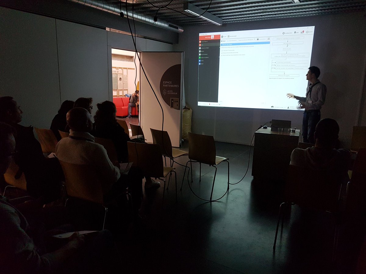 dooapp's tweet image. Christopher présente Infiltrea Promevent à la journée ventilation à la Maison de l'Habitat Durable à Lille #promevent #ventilation @etairinterreg @BonniereLaurent @CeremaCom @ademe