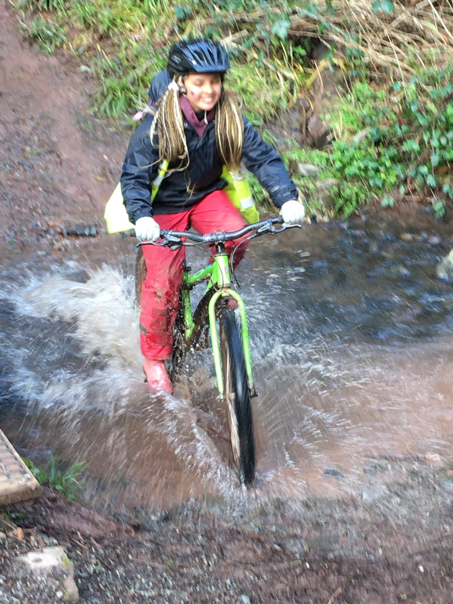 gladstonebarry's tweet photo. Mountain biking with the SeaStars this morning #Stackpole2020 https://t.co/VAZOPU9U2M