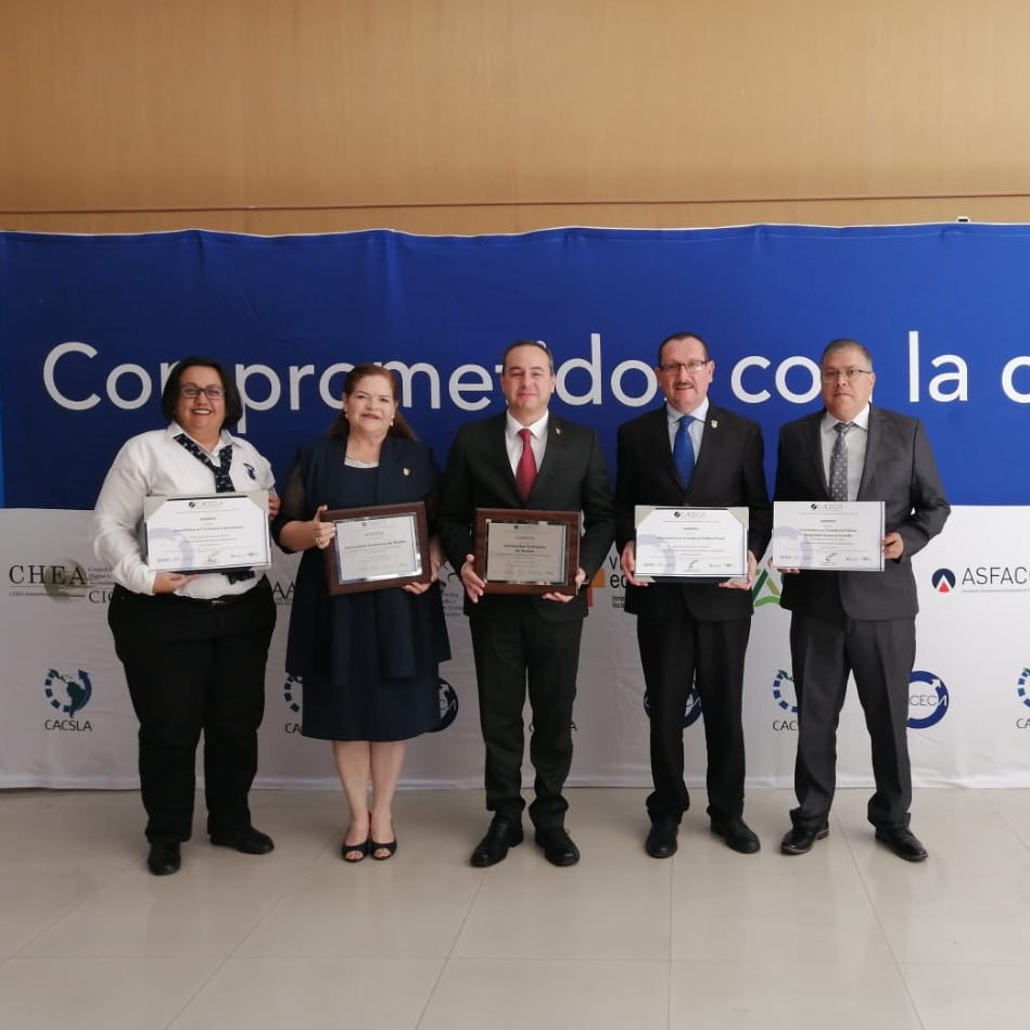 SAU_UASinaloa's tweet photo. FCEA en Guasave y FCEAT en Guamúchil UAS recibieron 5 nuevos Reconocimientos por la Acreditación de sus programas educativos de licenciatura por parte de #CACECA #EducacionDeCalidad https://t.co/NdfDzNmkgX