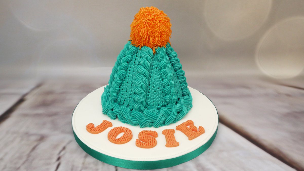CakeCraft_TV's tweet photo. π₯³New tutorial live on https://t.co/1SIRxt9ViU
Learn how to pipe a Bobble Hat Cake! Ice it in your partner's favourite football team colours, your child's favourite ski hat, just for fun on a rainy & cold weekend...
#cakedecoratingtutorial #cakedecvideo #cakedecorationlessons https://t.co/KMcSOYD04d
