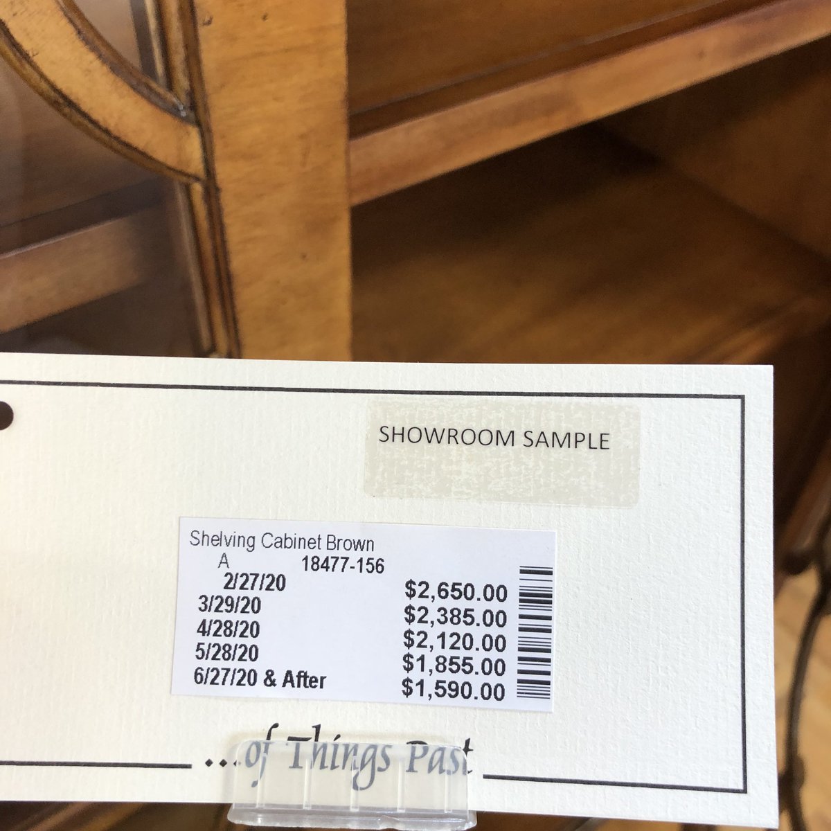 OfThingsPast's tweet photo. We have so many new arrivals from a showroom and a client who is downsizing from a magnificent home in Toronto. #loveconsignment https://t.co/D3GxPDnMDB