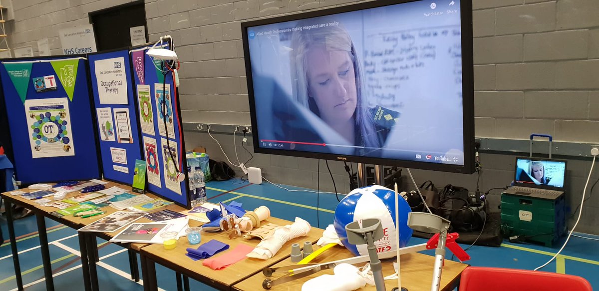 ELHT_AHPs's tweet photo. Therapies involved in Careers Event at Nelson &amp; Colne College. Fantastic Event! #careers @NelsonColneColl https://t.co/ly6tgl445h