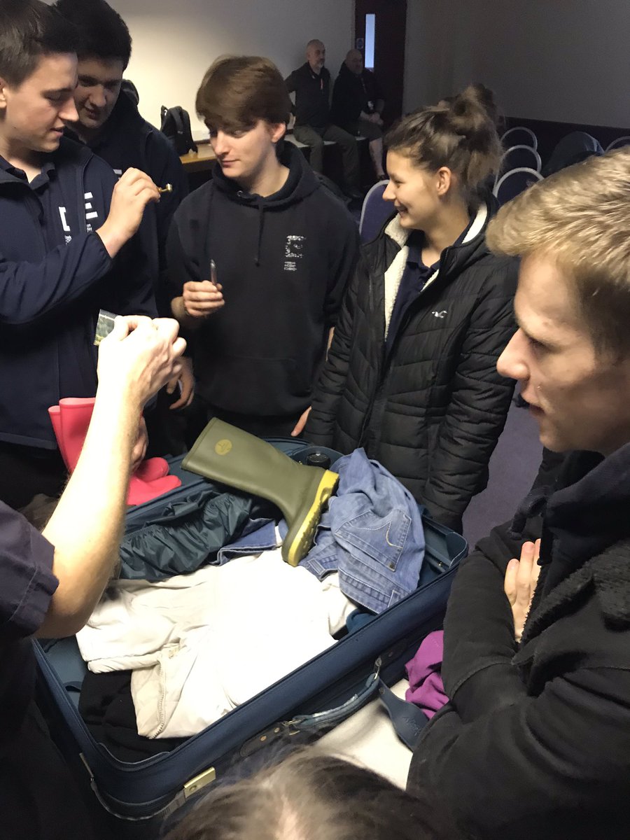 UPS_EC's tweet photo. A great interactive afternoon at @easton_college with the UK Borderforce from Harwich! Students got to find out about careers, but also got to try on some uniform, search suitcases for suspicious items, and identify which designer goods were counterfeit! 🕵️‍♀️🕵️‍♂️🔦📋🧐 https://t.co/UY1IAoti4U