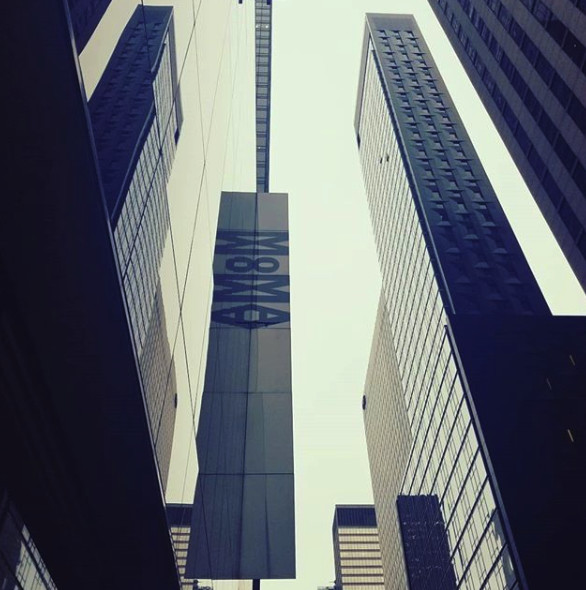 Grab your tickets for @themuseumofmodernart! They're open from 10:30pm-5:30pm seven days a week! --Ren
mo.ma/39XkQbJ

📷:<a href="/hananewyork/">hana</a>