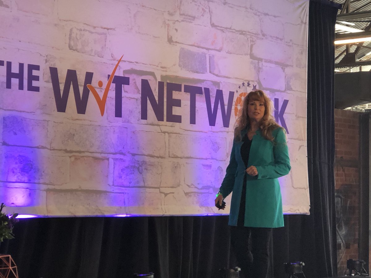 .⁦@CorinneSharp⁩ kicks off #IWD2020 for #thewitnetwork 400 women and men in attendance and live-streaming around the world