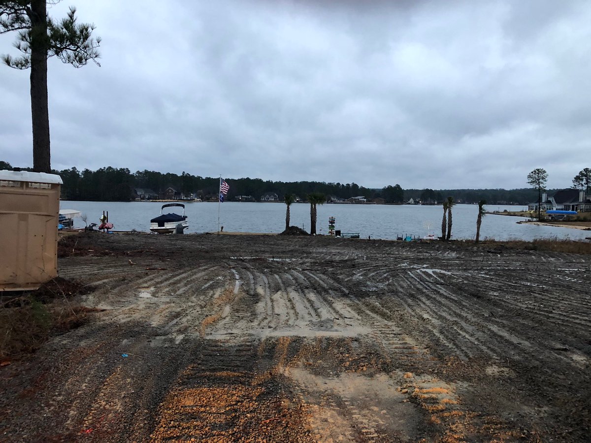 MastersPropInc's tweet image. And just like that, our next dream home is underway! We’re so excited to build this lakefront home in Carolina Lakes for our awesome clients! Now we just need our ☀️ North Carolina weather to come back and dry us out!