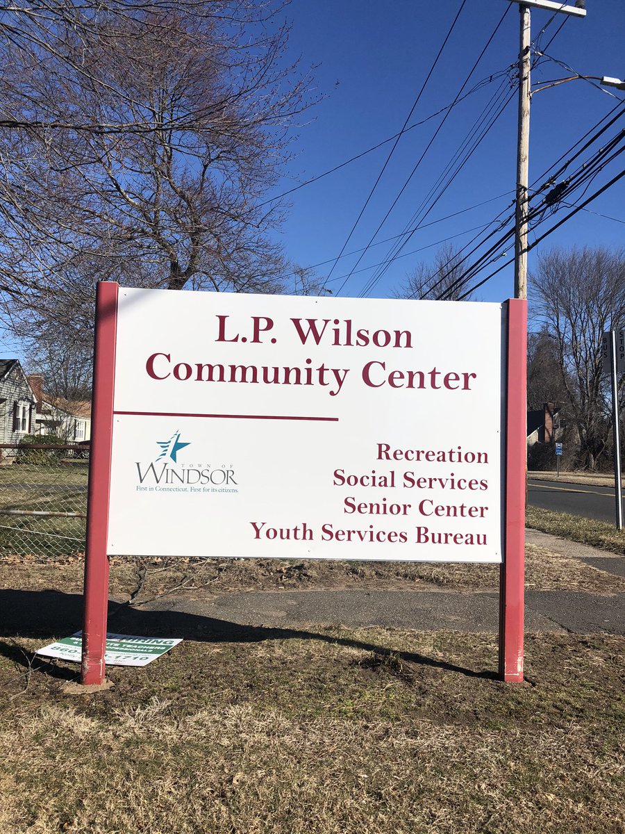 WinYSB's tweet image. There are new street signs at the LP Wilson Community Center and the Youth Services Bureau is on it (we weren’t before)!! #youthservices #communitycenter #newsigns #looksgood #thankyou