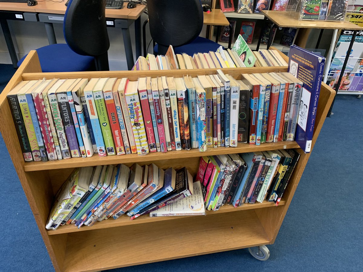 EdgbarrowLib's tweet photo. Totally forgot to take a photo of our 10p book sale 🤦🏽‍♀️ It was ridiculously busy, lots of excited kids grabbing some bargain books and guessing the book in the jar! The few books we have left (on the trolley) will be available again tomorrow 🤩 https://t.co/DT9lVU1ktd