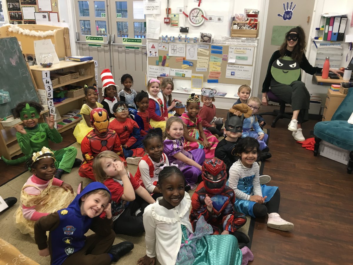 Galleywall_CoLA's tweet photo. World Book Day at Galleywall - take a look at our amazing outfits! #shareastory #WorldBookDay2020 https://t.co/4iyRqAPX7G