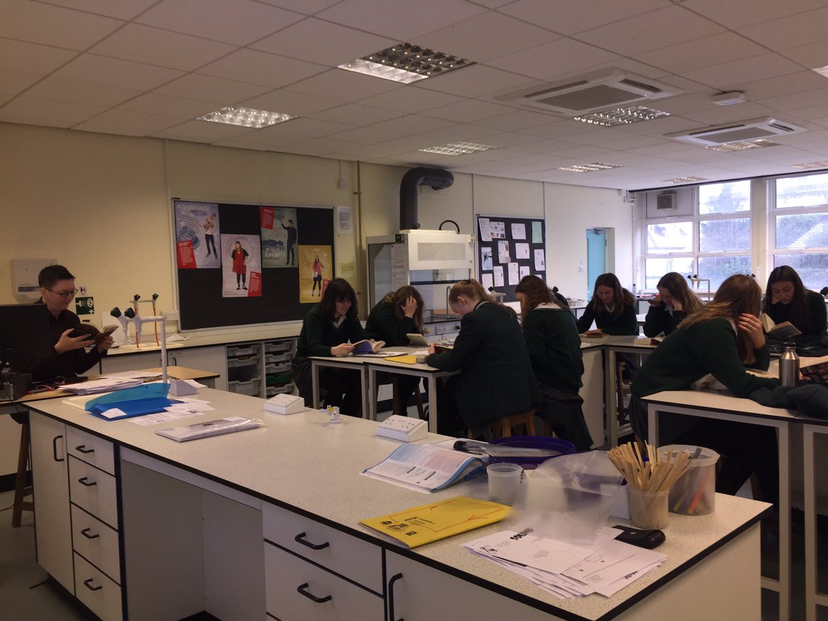 BG_EngDept's tweet photo. #dropeverythingandread in the labs #WorldBookDay2020 @BrightonGirls https://t.co/c8HIACY8y3