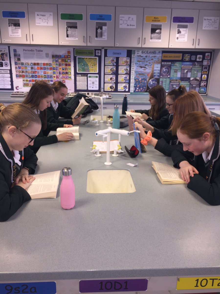 BG_EngDept's tweet photo. #dropeverythingandread in the labs #WorldBookDay2020 @BrightonGirls https://t.co/c8HIACY8y3