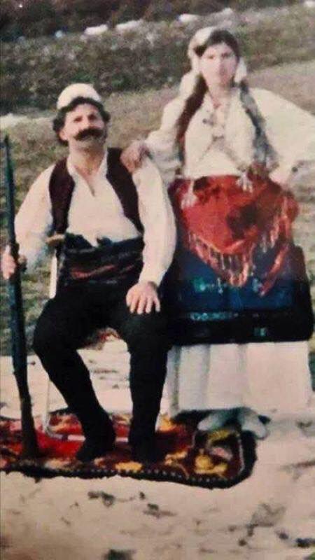 vloracitaku's tweet photo. Përulësisht, faleminderit.
Adile dhe Adem Jashari.
#Legjenda #Epike #Përjetësi https://t.co/8qfmX1aFGt