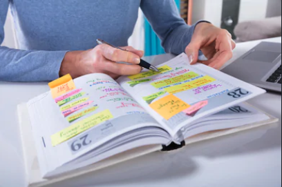 calenDocFR's tweet photo. ✍️ "Un kiné sans agenda papier, c'est comme un poisson sans bicyclette"
#kine #agenda #deconstructivisme
➡️ https://t.co/hSzmzCu934 https://t.co/CCWcihlpMu