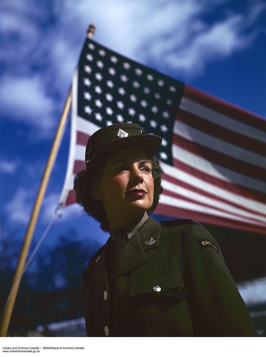 mike_bechthold's tweet photo. For today's #WomensHistoryMonth post, here are 2 photos marking the close relationship with our neighbour (neighbor???) to the south.
1 - Nursing Sister (original caption, but this is a member of the CWAC).
2 - CWAC with US serviceman in Washington DC.
#originalcolour #SWW https://t.co/M6MLcPvdOQ