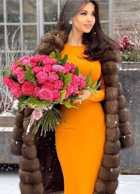 ninasevim's tweet image. Будем благодарны тем, кто делает нас счастливыми. Они, как садовники, помогающие нашим душам цвести. 
 
Марсель Пруст