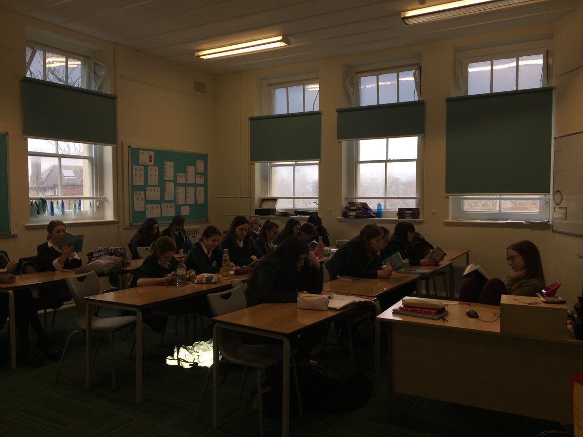 BG_EngDept's tweet photo. #dropeverythingandread in Classics on #WorldBookDay2020 @BrightonGirls ❤️📚 https://t.co/uRRU1vjnmY