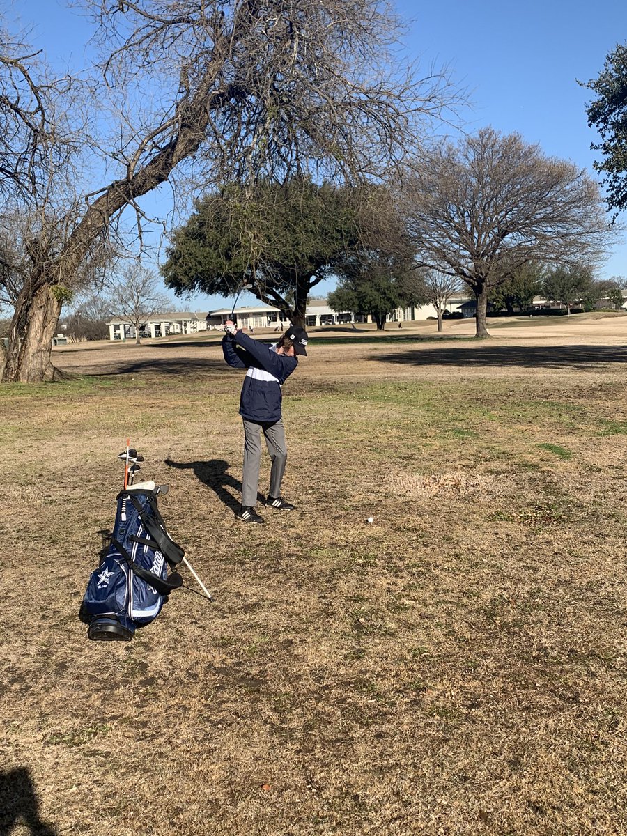 LSHS_golf's tweet photo. Varsity and JV Boys are under way at Golf Club of Dallas, score low and have fun boys! #beautifulday #teeuprangers #scorelow #Rangernation https://t.co/c0oVBQCIPe