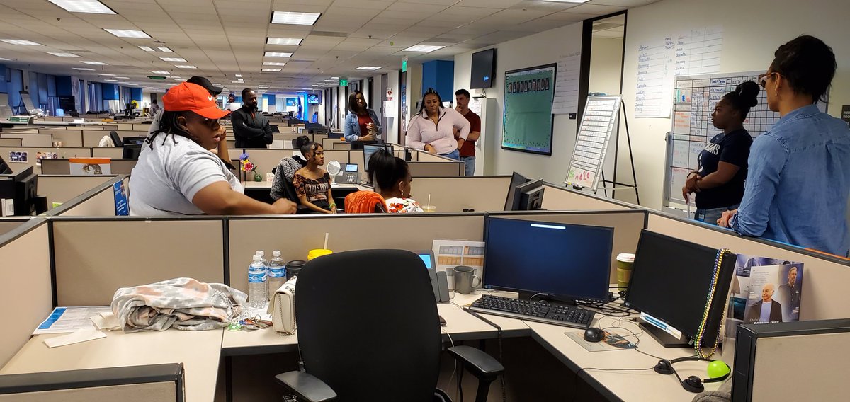 vijaymalani1's tweet photo. Great way to start morning with  huddles and demo at&amp;t tv with agents ... @dazzle0108 @wforceops @engagebbvops @DMDRrichardson @Rosaliezchavez https://t.co/2758moJphm
