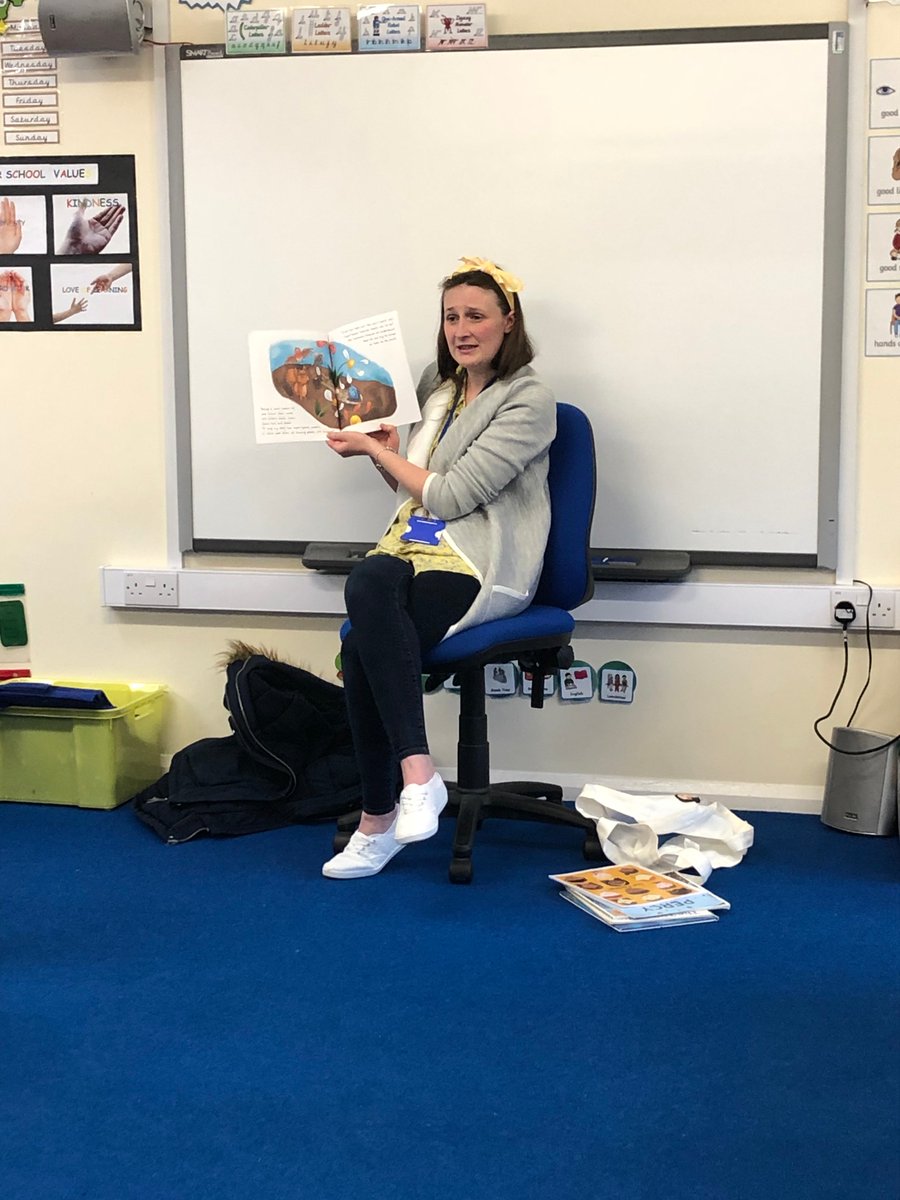 MossBuryPrimary's tweet photo. Today, a local children's book author, Katie Budge, came in to read to the children in Year 1. 😊📚

If you would like to find any of Katie's books, you can do so by searching 'Katie Budge Books' on amazon.

You can also find her on Facebook at https://t.co/XxZPWmRj5Q https://t.co/bPJEhtDWyE