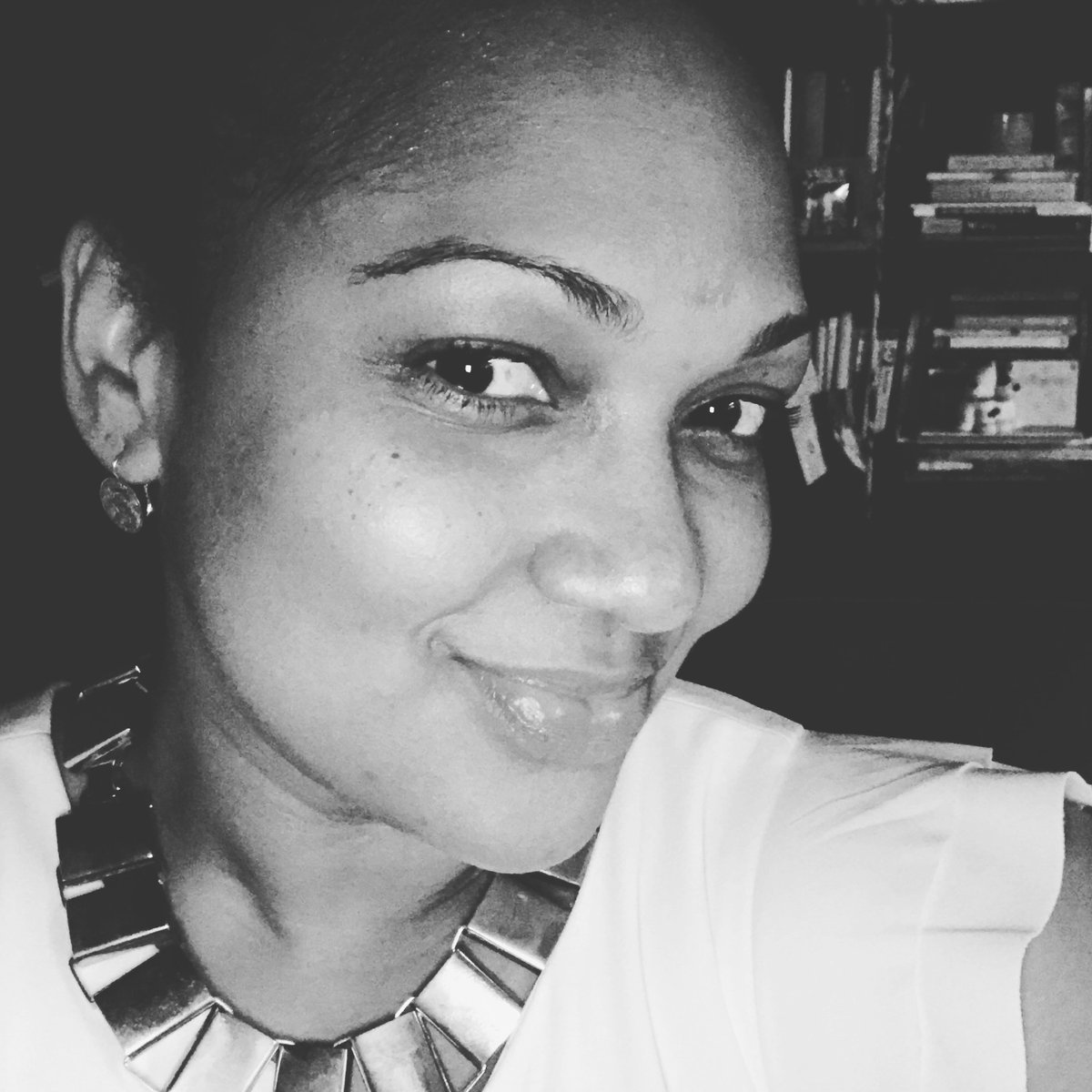 FLStorySlam's tweet photo. Our final slam judge for the Pompano Beach Story Slam this weekend is the incomparable Charmaine Borda, Phd. She  is a professor of Family Therapy at NSU, a published author, and the clinical director of The Blue Couch Inc. https://t.co/rNtSEEOF4W