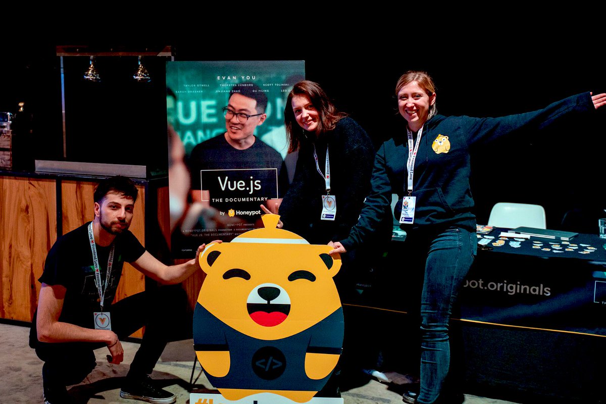 vuejsamsterdam's tweet image. 📸 All photos are released, amazing pictures including the fun parts  thanks to @gustojs 🎉

➡️ facebook.com/pg/frontendlov…

#vuejsamsterdam #javascript #frontend #vue3 #vuejs #vue