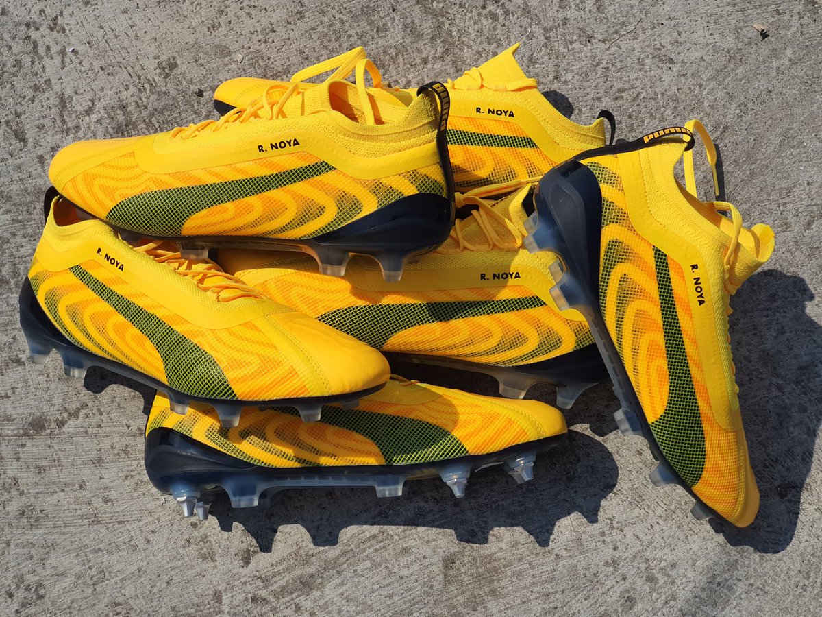 TachoMexTc's tweet photo. Un placer #entintardemagia los botines @PUMAmexico #pumaone #sparkpack de @rodrigo_noya . Muchas gracias por confiar en #tachomex #tucalzadonuestrapasion #diadeestrenarunospuma https://t.co/48Gh54y5gP