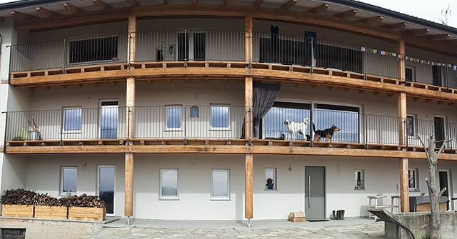 Vallestrona's tweet photo. Un recupero edilizio straordinario, un luogo fantastico, verde, natura, legno, pietra e vetro. Quello che piace a noi e il sorriso dei clienti soddisfatti non ha prezzo! Grazie a Enrica e Roberto della fiducia, arrivederci ai prossimi aperitivi !🥂🍹 #… https://t.co/6r7sJJpBks https://t.co/UjtegboXy8