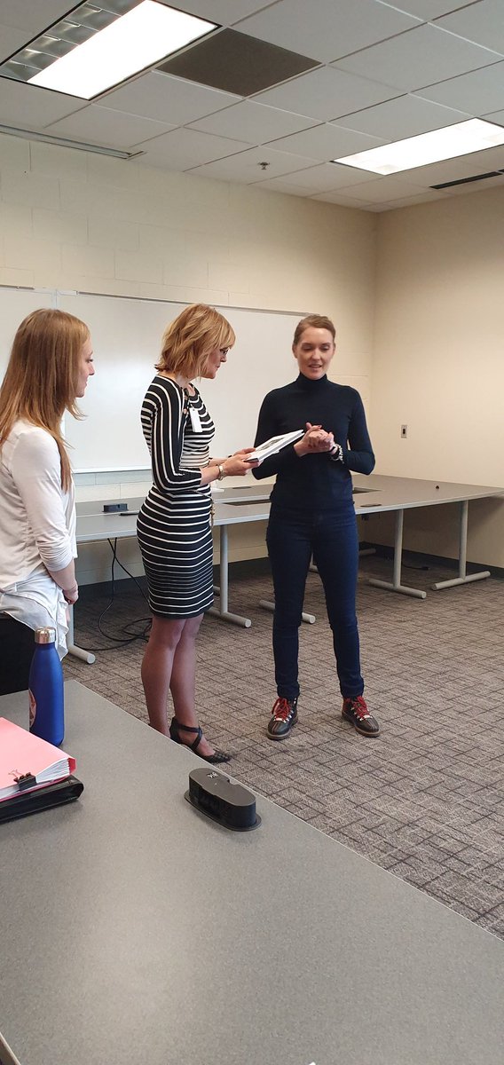WIPLive's tweet photo. @PoliceServiceNI presenting a copy of their Women in Policing book to @detroitpolice The PSNI Women in Policing Association published the book in 2019 to mark their 10 year anniversary, celebrate diversity and recognise the roles that women hold in the organisation #AMBIT20 https://t.co/hHeJ8GC1cz