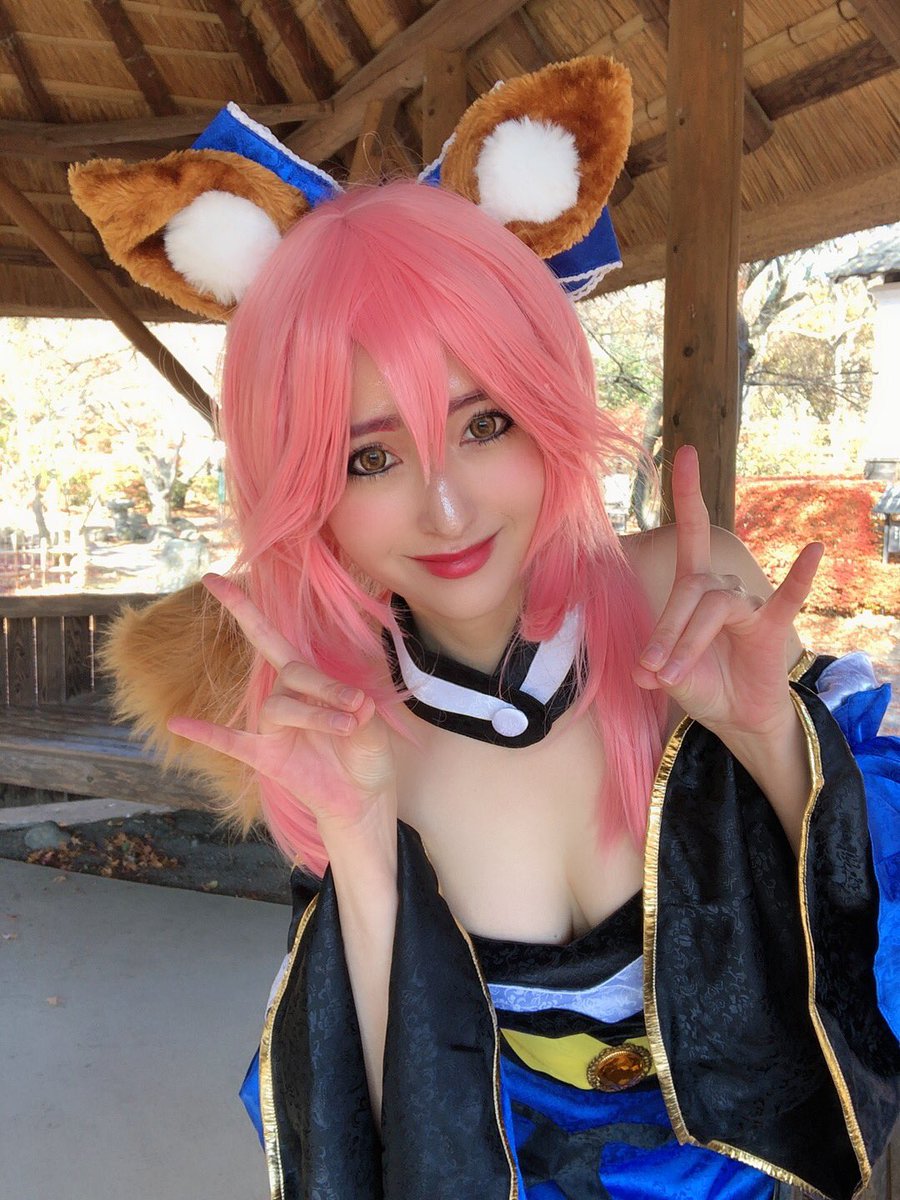 konomisotechnic's tweet photo. ゲーム内の衣装入手順に並べた🦊
神話礼装はコスしたら載せます。

3枚目のloveご���人様❤️ @nanalyxxx 
いつも併せや編集お世話になってます💞
　
#CCC流し #玉藻流し #巫女の日
#繋がらなくていいから俺の玉藻を見てくれ 
#玉藻の前 #tamamonomae #tamamo 
#FateExtraccc #FateEXCCC https://t.co/pkdhhDBg1O
