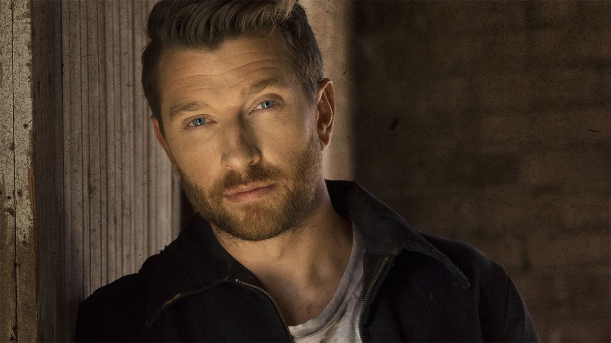 parxcasino's tweet image. We know you can't wait any longer for tickets to @bretteldredge! Use code "LOVE" until 10 pm tonight to grab your seats a day early! bit.ly/3a52Z2w