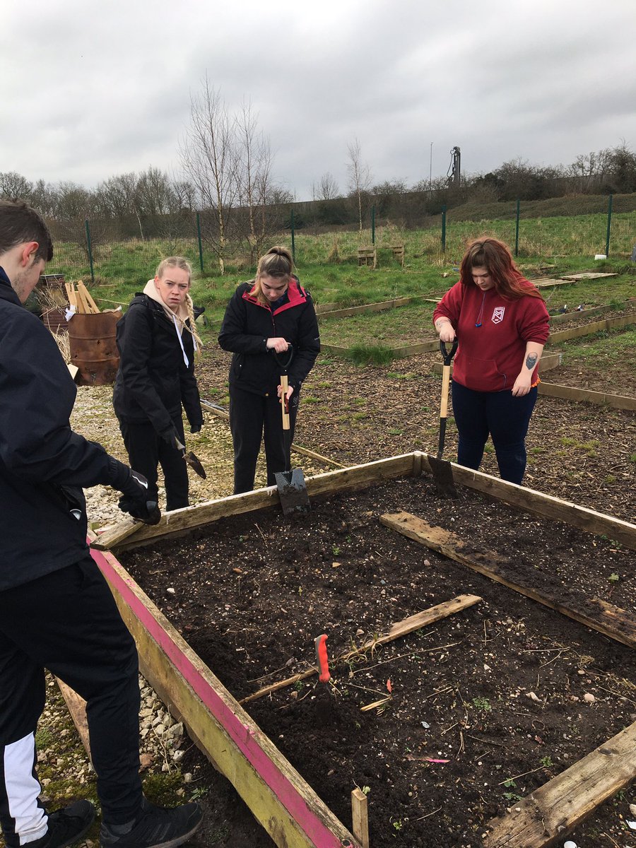 AndrewboyleSFRS's tweet photo. #staffordteam17 working hard at collonade community allotments. The weather was even kind to us. Great work guys. https://t.co/q7kwqcmczC