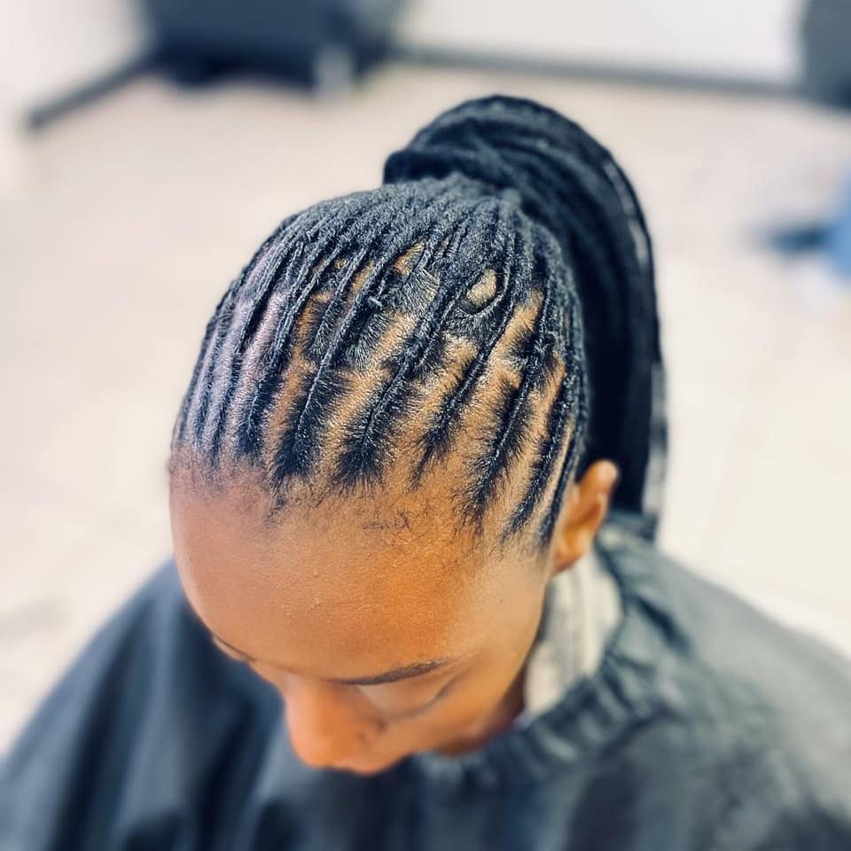 indalonubianN's tweet photo. The before and after, clean twist, clean scalp ๐๐ฝ#locthursday #DedicateThursdayToLocks https://t.co/df7KxHDsj6