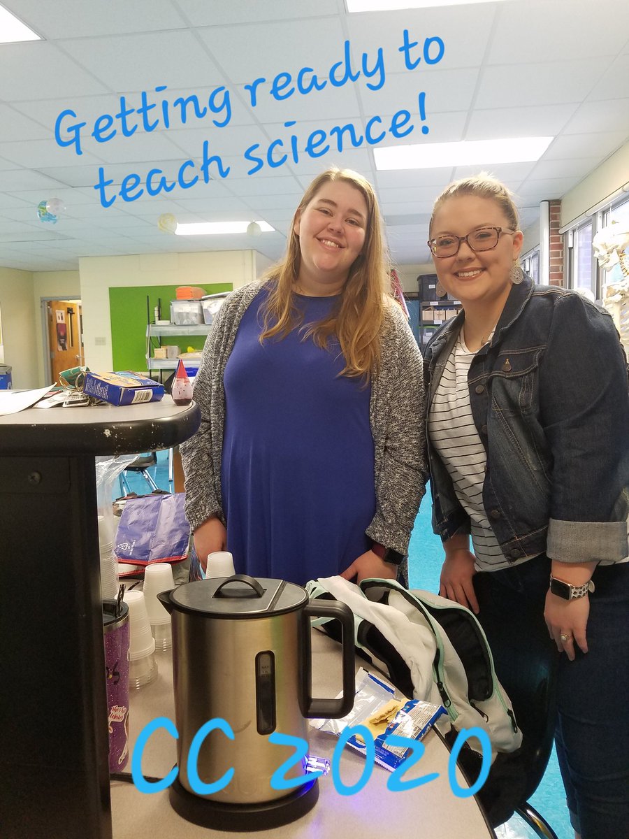 DocSeeksHoliday's tweet photo. Preservice teachers, learning by doing. What PDS is all about!!
 #ccteach @ColumbiaColg #bentonbold @Benton_STEM https://t.co/Q52ASBIBop