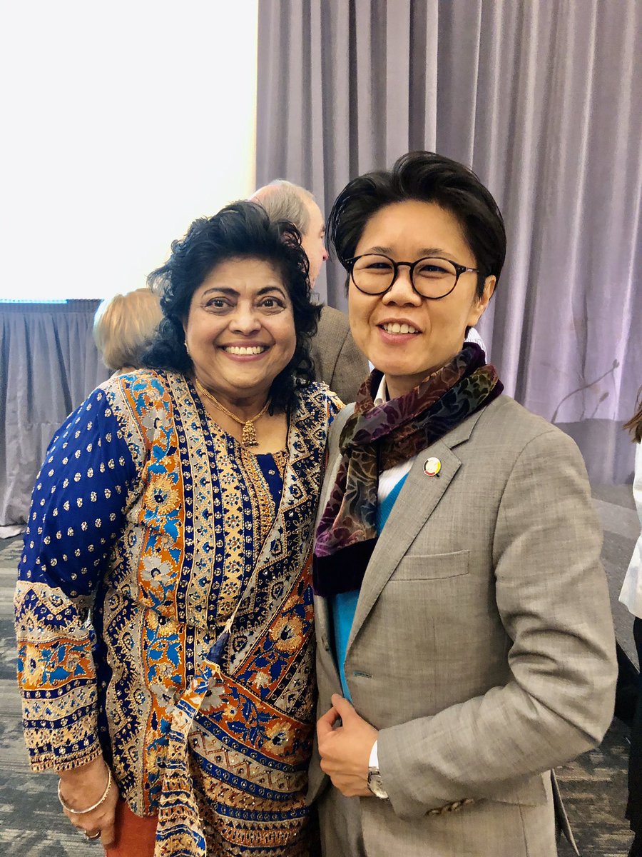 dianaalli29's tweet photo. @TorontoRotary @Progress_Place #progressplace Taking Care of Business Breakfast Opening remarks by Mayor @JohnTory   @#MentalHealthMatters #standingovation speakers @heylandsberg and a staff frm @Deloitte w #courage #MakeADifference #workplace #workplaceexperience @kristynwongtam https://t.co/XdRBmWkwHX