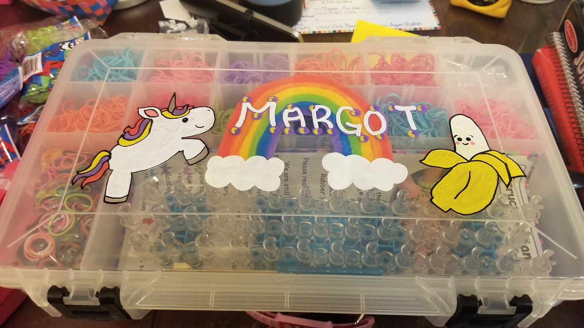 Hope Margot loves her #rainbowloom case!!

#crafting #ThursdayThoughts #loom #personalized