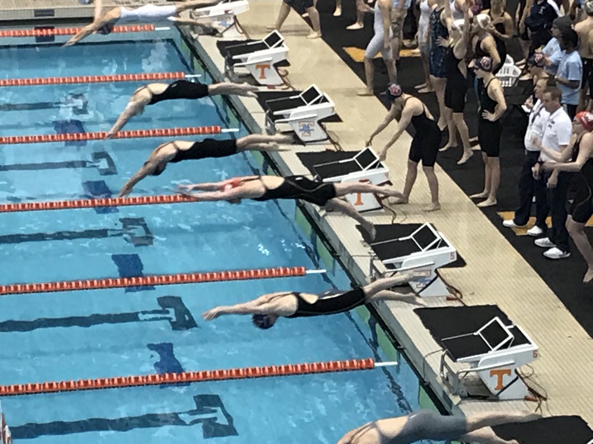 MarkDeMichael's tweet image. Day 2 of the NAIA National Championships are under way with IWU competing in the 200 relay! #IWUAthletics #MissionInAction #18teams1program