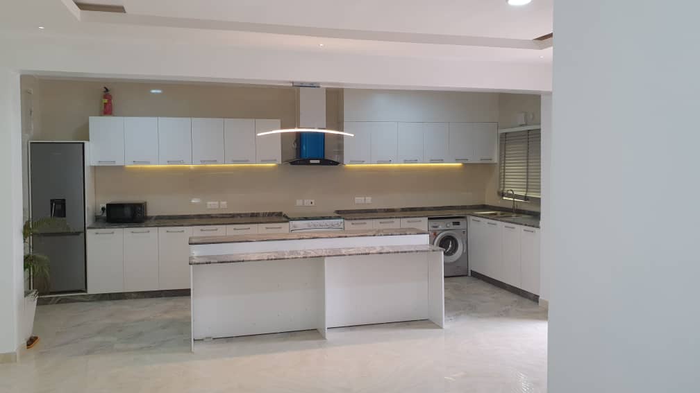 j22Investment's tweet photo. Are you looking for a classy and freshly built apartment with a friendly budget? well finished 2 bedroom flat at chevron with unique features for sale
 PRICE:35M
TITLE:C of  O
Enquires 09045J22HOMES 09045294210 09045620330
#lekki  #affordablehousing #RealEstate #realestateagent https://t.co/yW4mUOojbu