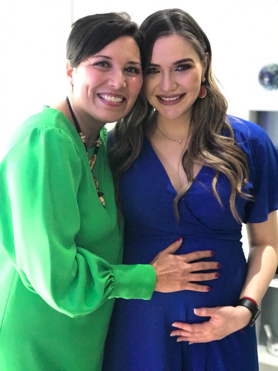 Muchas felicidades hoy en su cumpleaños a <a href="/CynthiaVS1/">Cynthia Villarreal</a> te deseo mucha felicidad, paz y grandes retos por cumplir en tu vuelta al sol. Te abrazo! #HappyBirthday