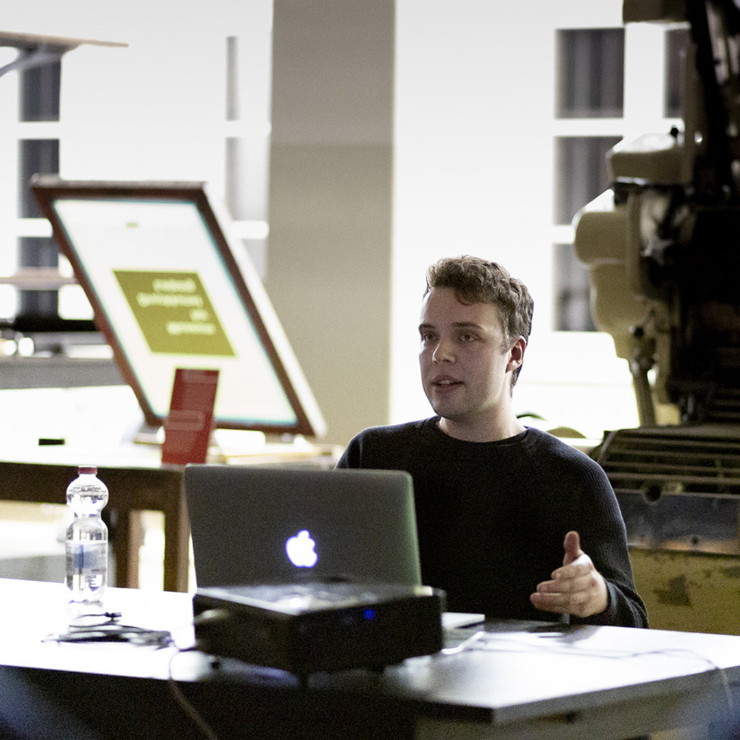 typotable's tweet photo. Hier kommen noch ein paar Impressionen vom TT №4 am 30.01.2020 im Museum für Druckkunst Leipzig mit @AndreaTinnes, Stefan Hürlemann und André Fuchs. Bilder von Gildemeister Fotografie. https://t.co/zqVK5PMGoj