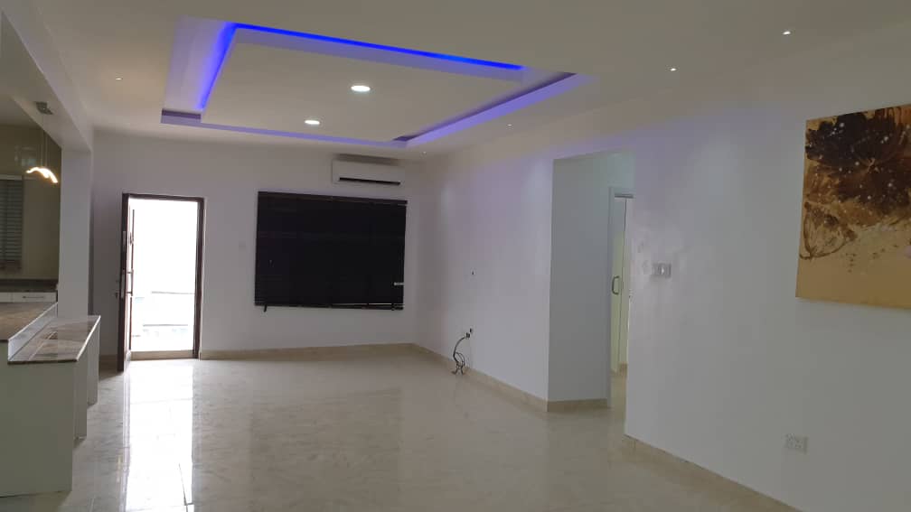 j22Investment's tweet photo. Are you looking for a classy and freshly built apartment with a friendly budget? well finished 2 bedroom flat at chevron with unique features for sale
 PRICE:35M
TITLE:C of  O
Enquires 09045J22HOMES 09045294210 09045620330
#lekki  #affordablehousing #RealEstate #realestateagent https://t.co/yW4mUOojbu