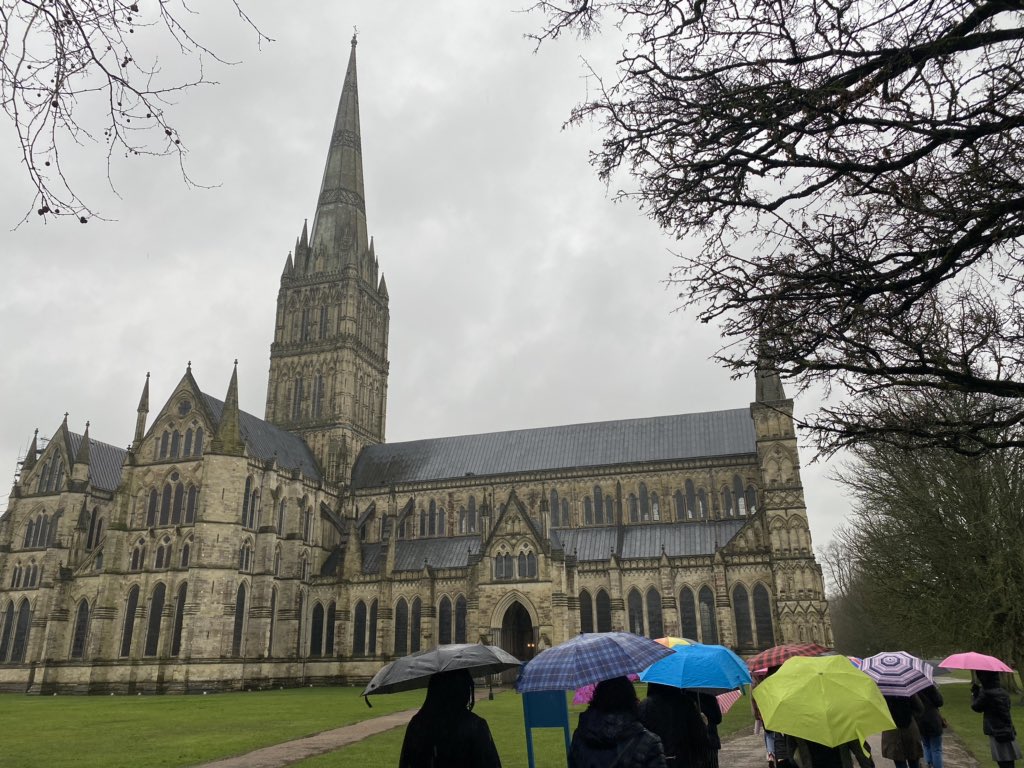 WestoverRasin's tweet photo. Wonโt let the ๐ฆ keep us away! @SalisburyCath #MagnaCarta #WestoverMusic #WestoverGlobalPrograms https://t.co/wKI0jZUXR6